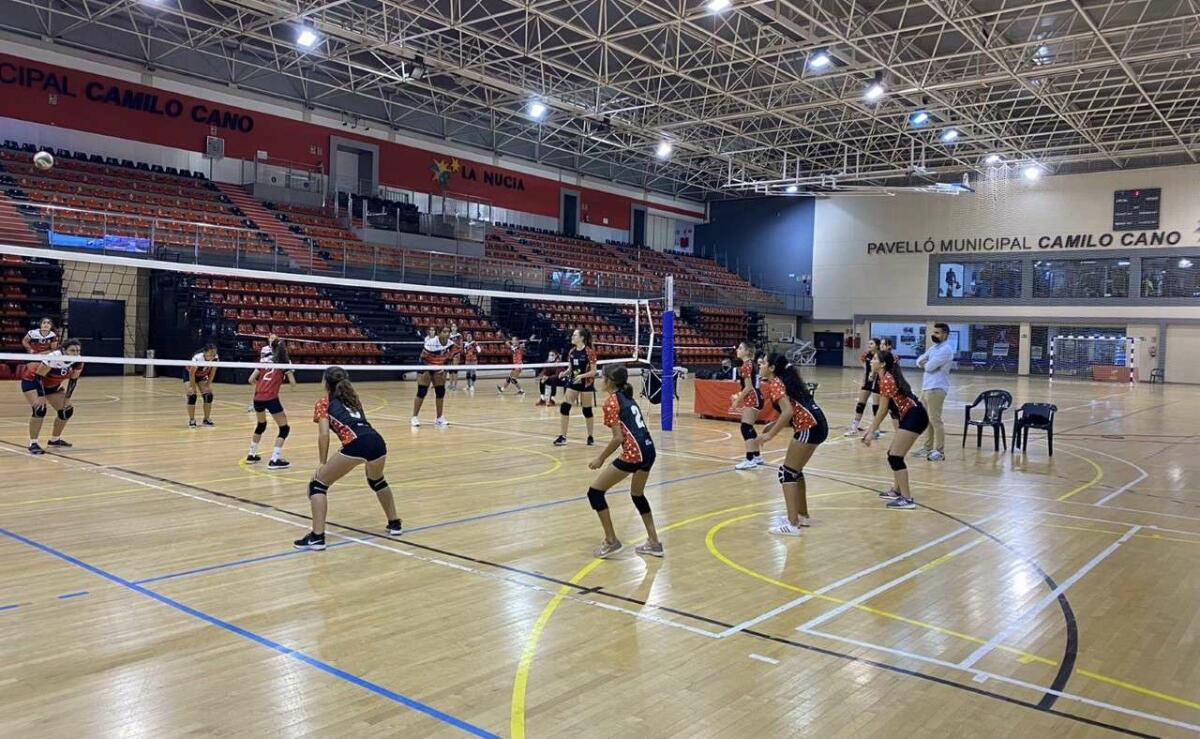 El Voleibol La Nucía pierde sus tres partidos ligueros