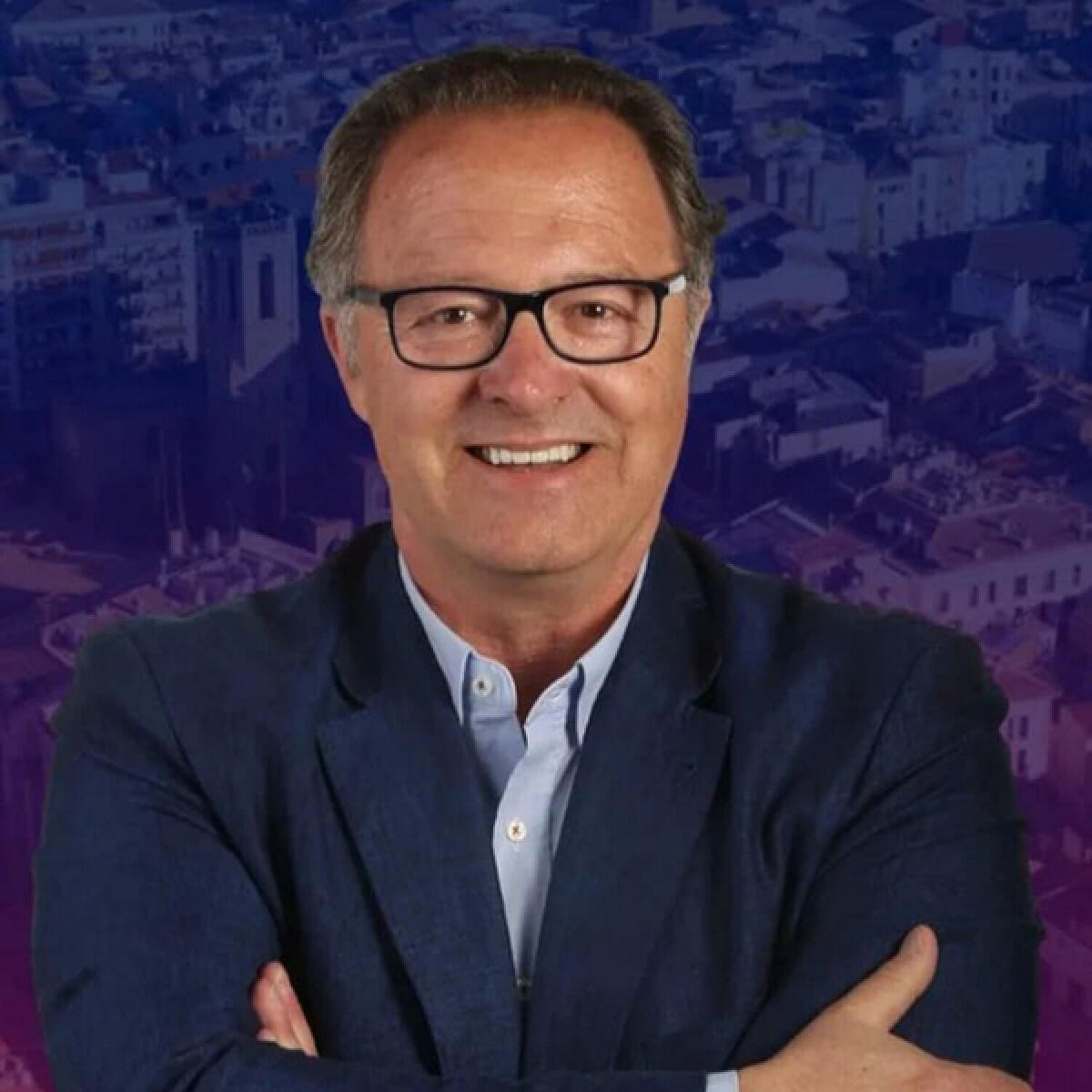 Ramón Mora: “El periodismo es hoy un oficio para románticos, ganarse la vida es casi un acto de heroicidad”