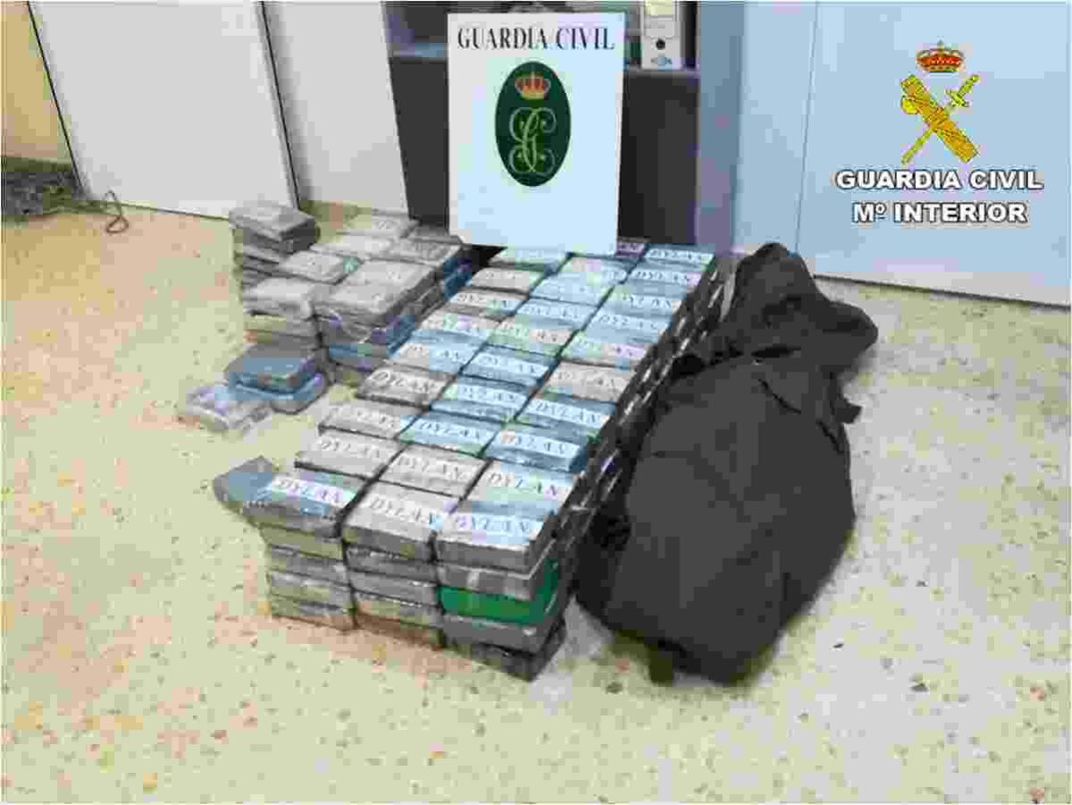 La Guardia Civil se incauta en Altea de 226 kilos de coca&iacute;na escondidos en un container