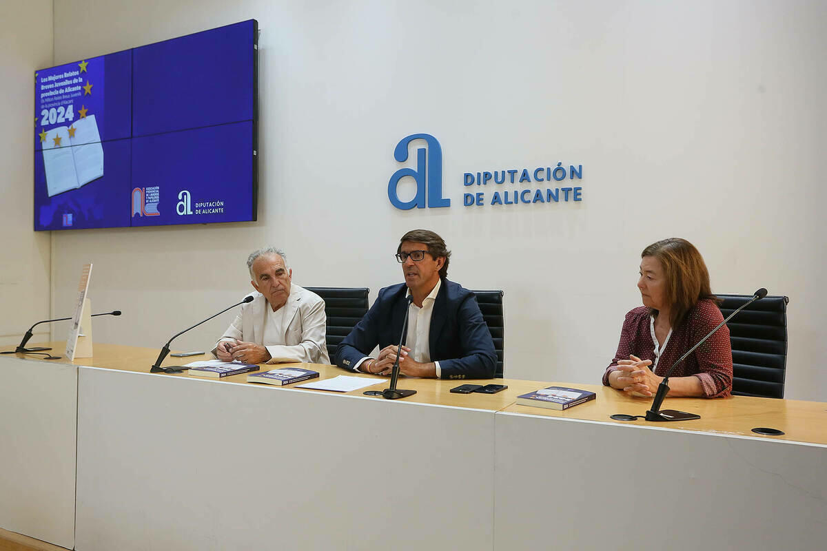 La Diputación de Alicante clausura una nueva edición del concurso de los mejores relatos breves juveniles