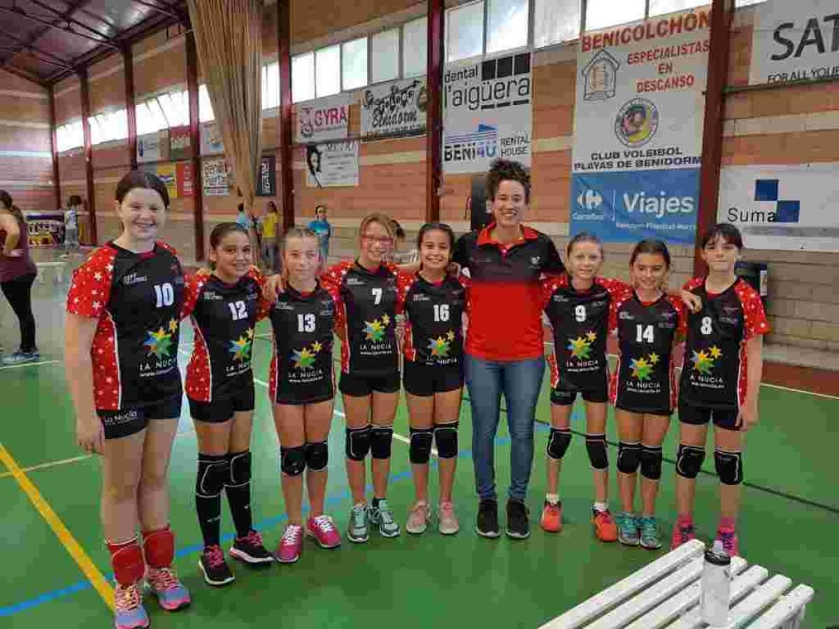 Los equipos nucieros de v&oacute;ley debutan en los Juegos Escolares