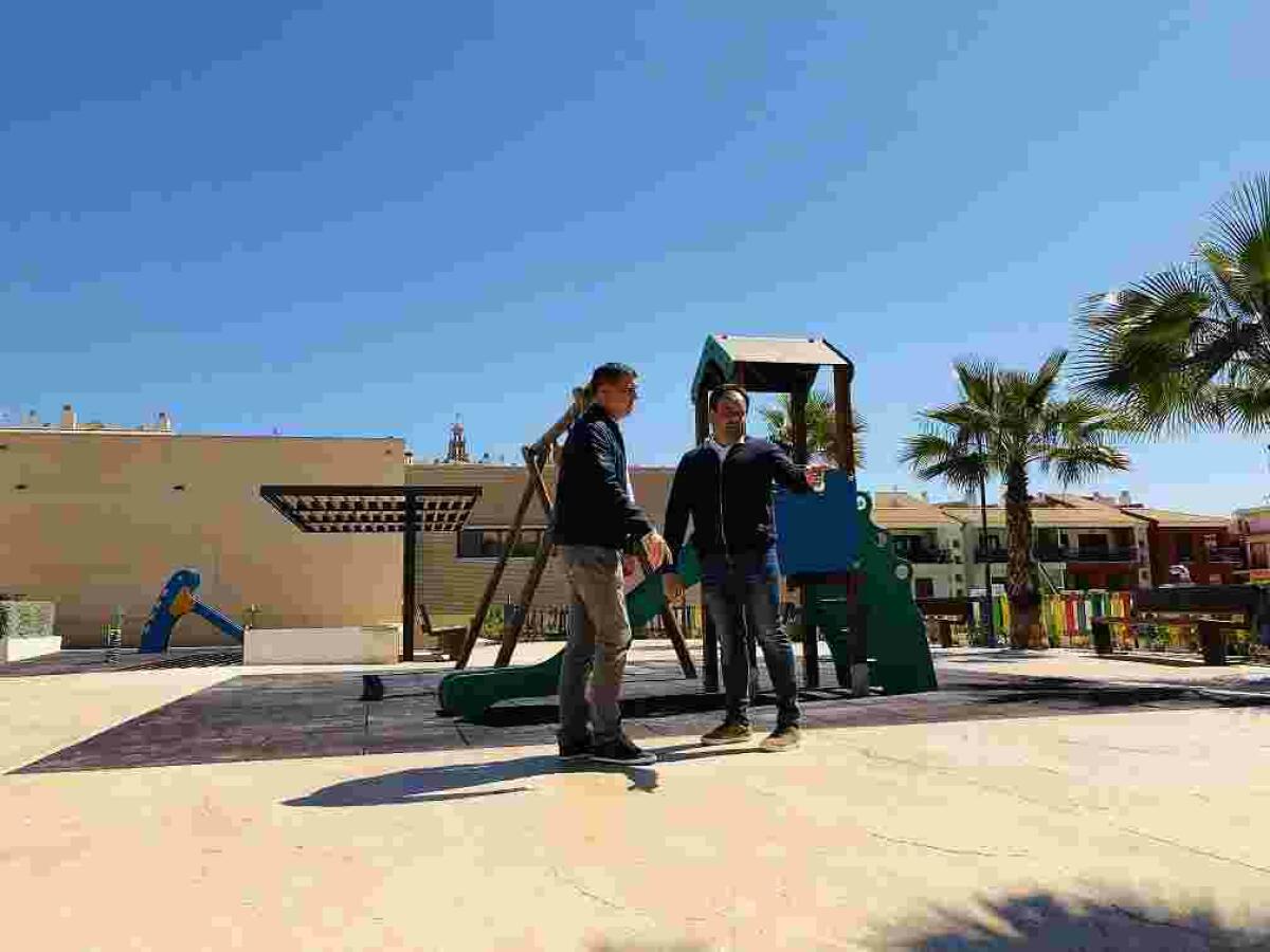 Finestrat // Abren al público el parque del carrer Serra Cortina después de culminar las obras de pavimentación 