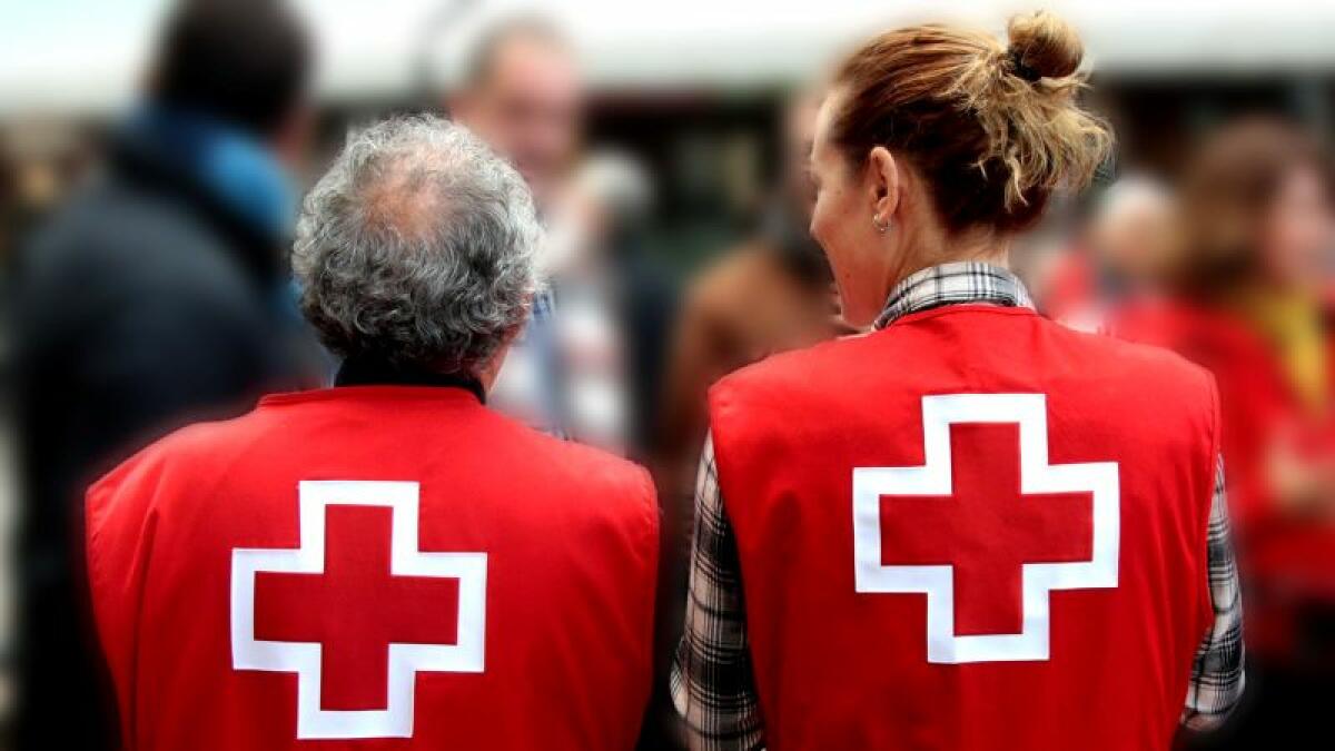 Benidorm se suma a la conmemoración del Día Mundial de la Cruz Roja