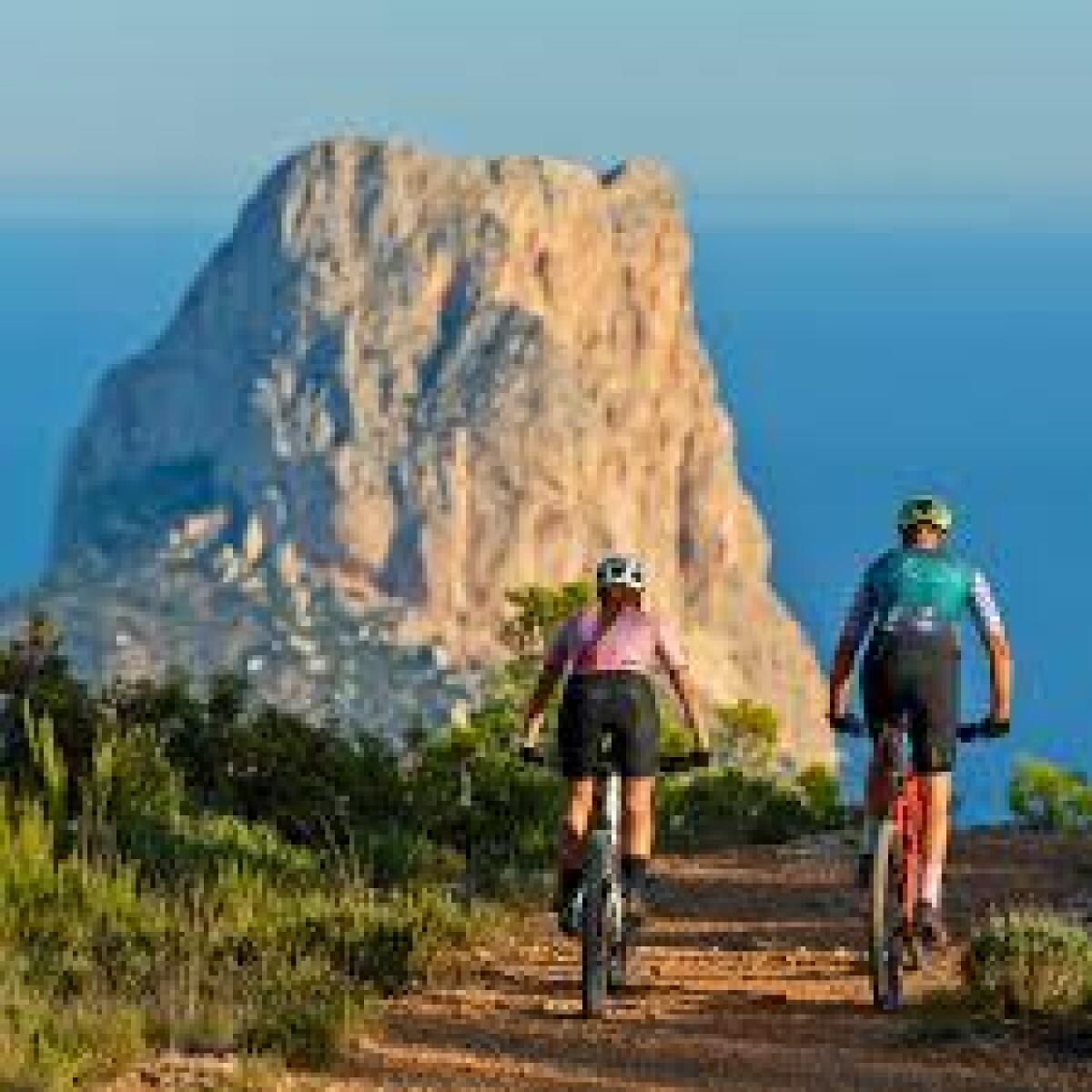 La Costa Blanca muestra al turista de los Pa&iacute;ses Bajos su oferta de ciclismo y senderismo