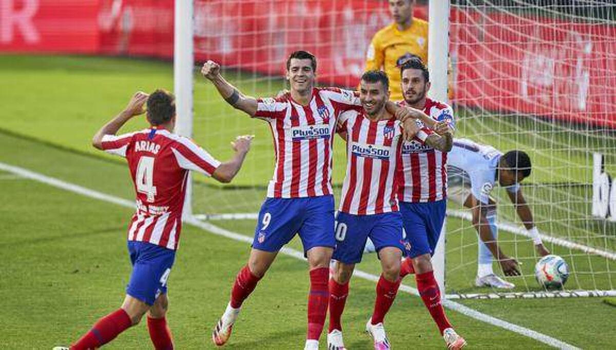 Simeone frente a Coudet, 2 estilos diferentes chocan en el estadio Wanda Metropolitano.