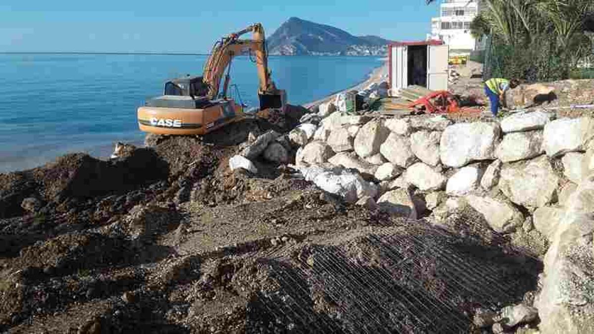El Ayuntamiento informa sobre las obras de mejora y acondicionamiento de las playas de Altea