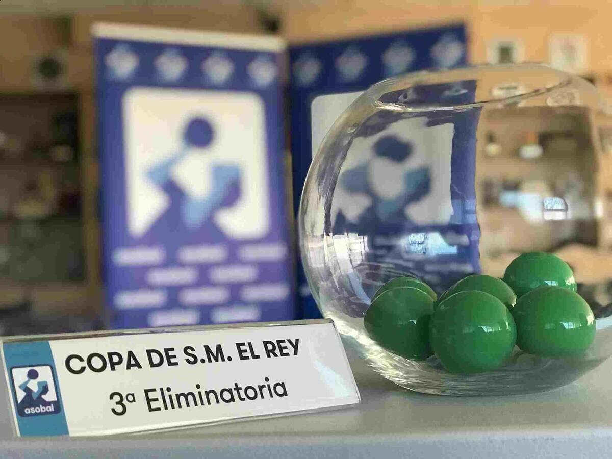 BM Benidorm &middot; Tercera Ronda de La Copa frente al Condes de Albarei Teucro