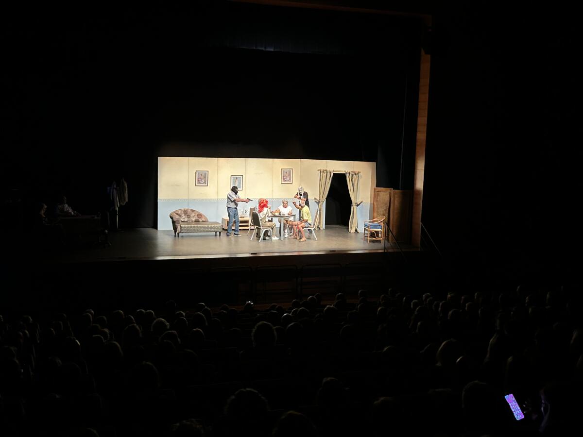 L’Auditori se llenó de risas con la comedia teatral “Secuestro Exprés”