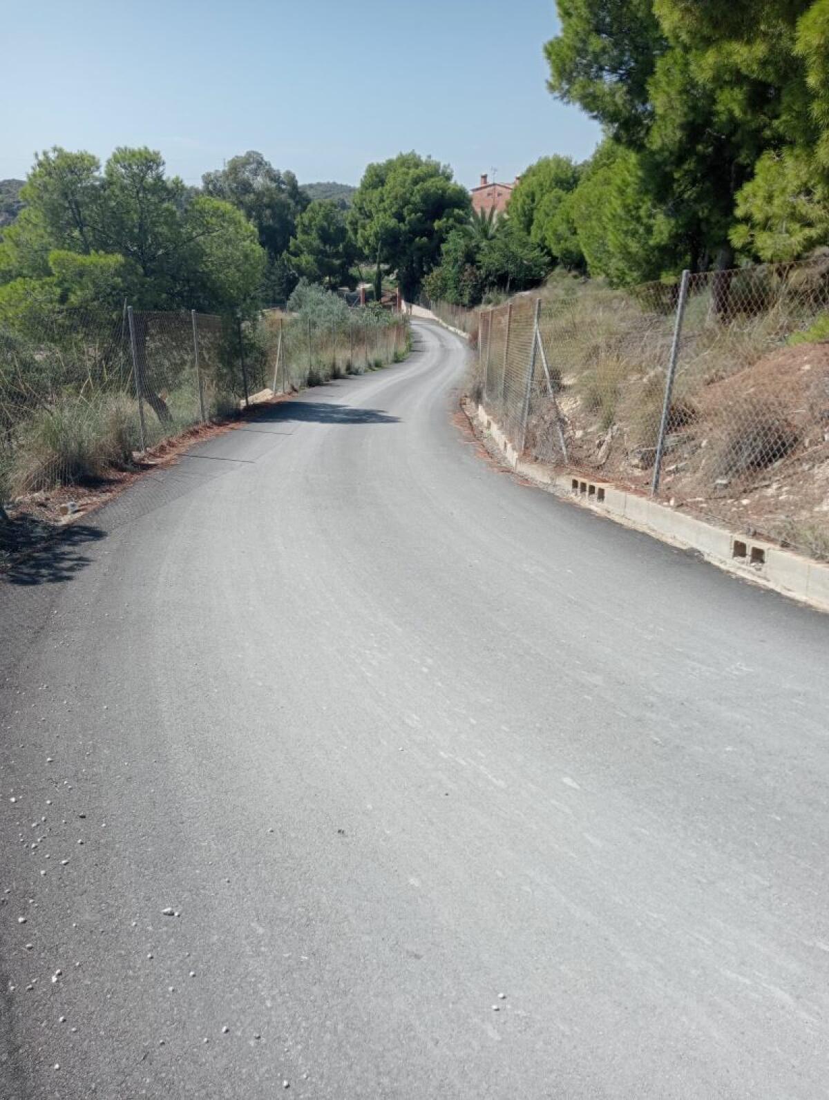 Finaliza la reparación y reasfaltado del camino rural Rancallosa desde la partida Banyets hasta la partida Clot del Novio