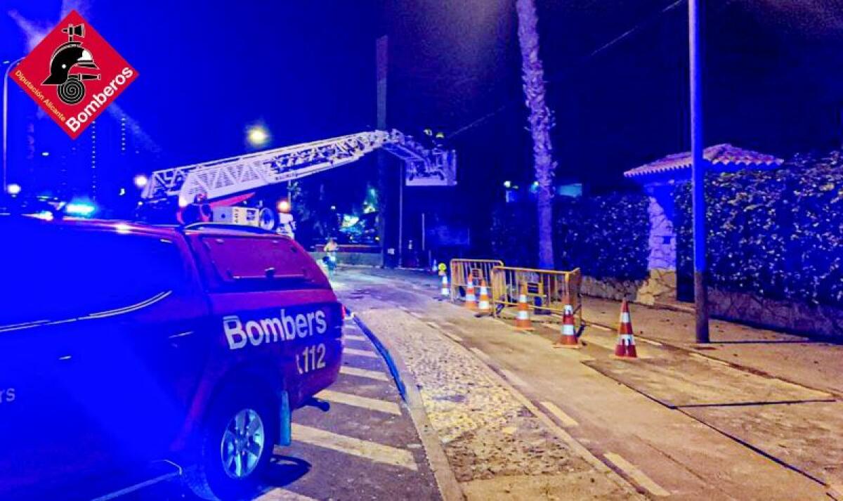 Los Bomberos Provinciales con base en el Parque en Benidorm, fueron activados en la noche de ayer miércoles