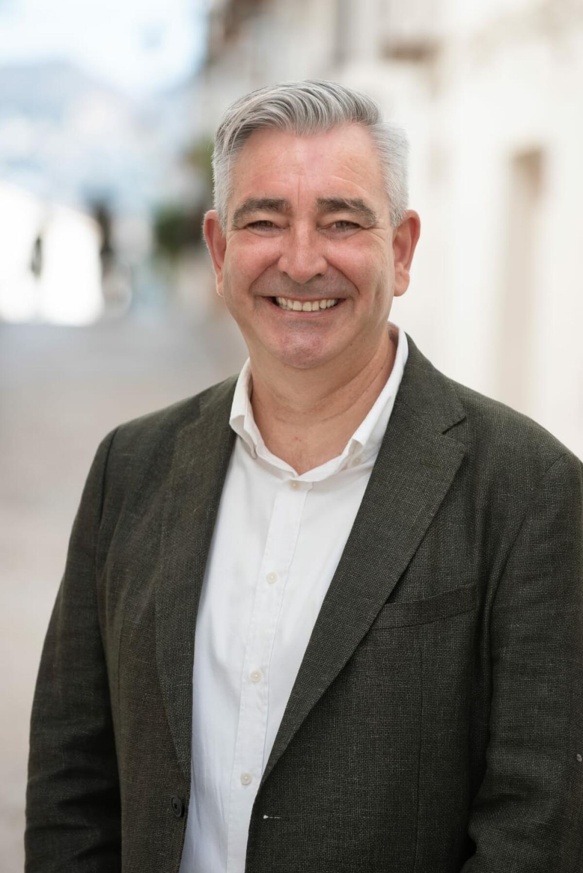 Jos&eacute; Mar&iacute;a Borja invita a la ciudadan&iacute;a a comprar en los comercios de Altea en estas fechas