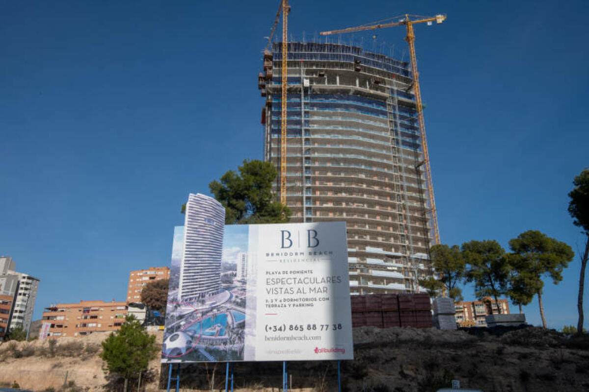 La construcción sigue imparable en Benidorm a pesar de la pandemia