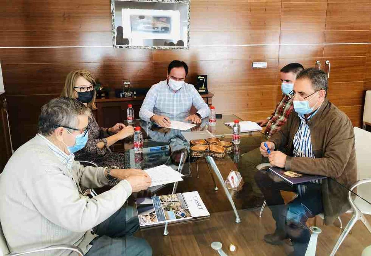 EL AYUNTAMIENTO RENUEVA EL CONVENIO CON LA COMUNIDAD DE REGANTES “ELS MOLINS” DE FINESTRAT