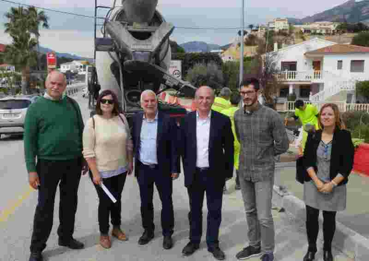 Altea &middot; El Director General de Infraestructuras y el Alcalde giran visita a las obras de mejora de accesos a Altea la Vella