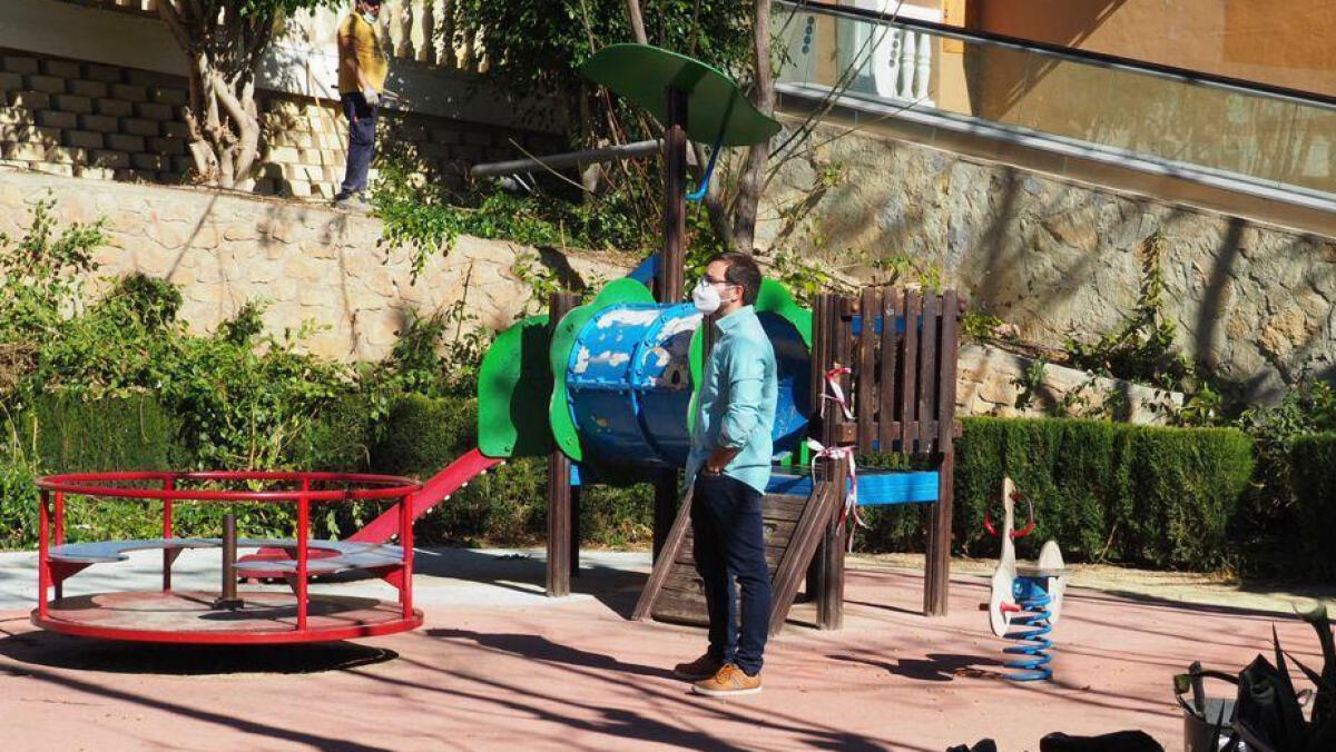 Parques y jardines saca a licitación la renovación de los juegos infantiles de varios parques de la Vila Joiosa