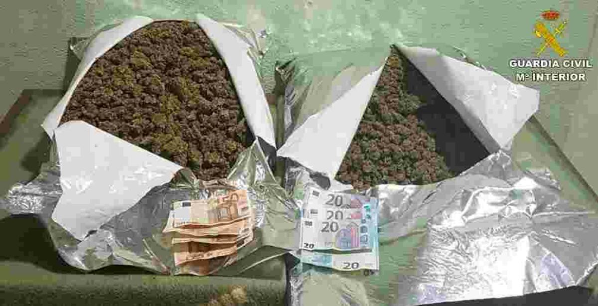 La Guardia Civil incauta cerca de 8 kilos de droga en controles aleatorios de veh&iacute;culos en carreteras de Alicante