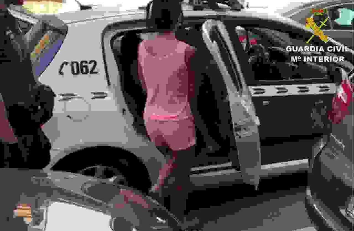La Guardia Civil detiene a una familia que vend&iacute;a droga a menores en Torrevieja
