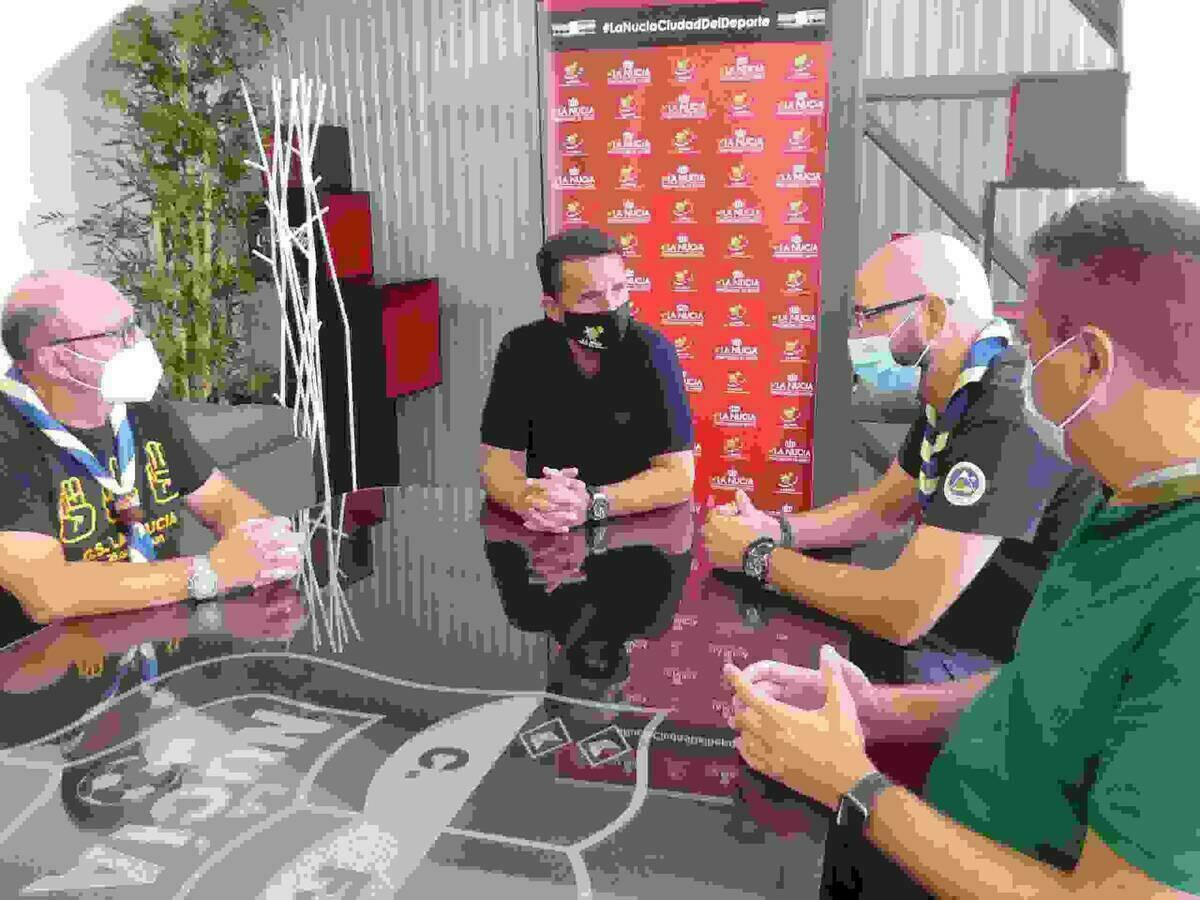 Scouts La Nuc&iacute;a y Ayuntamiento se re&uacute;nen  para coordinar la &ldquo;nueva ronda solar&rdquo; 