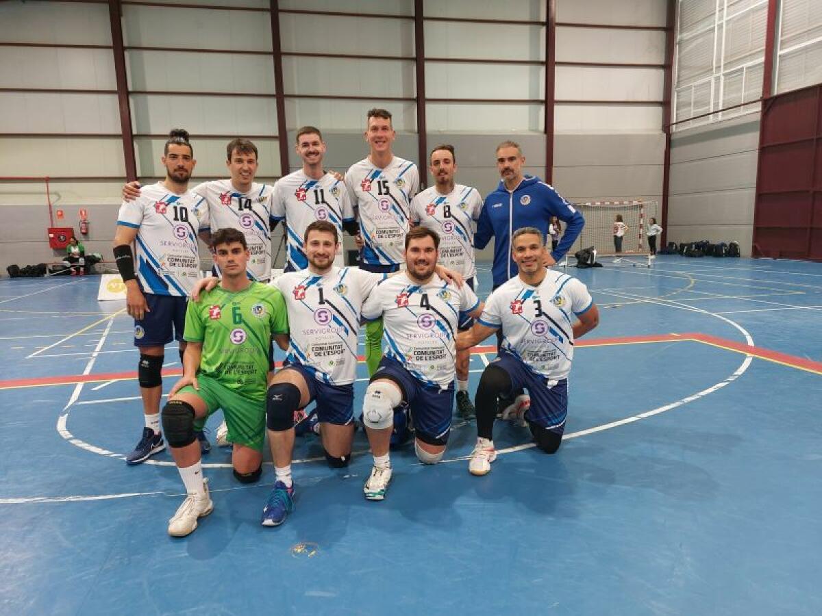 EL SERVIGROUP BENIDORM CAE EN ALMENDRALEJO Y DICE ADIÓS A LA FASE DE ASCENSO  