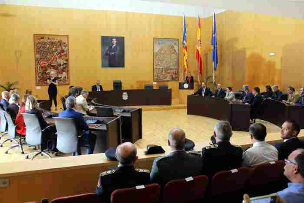 Benidorm conmemora su fundaci&oacute;n con un pleno institucional