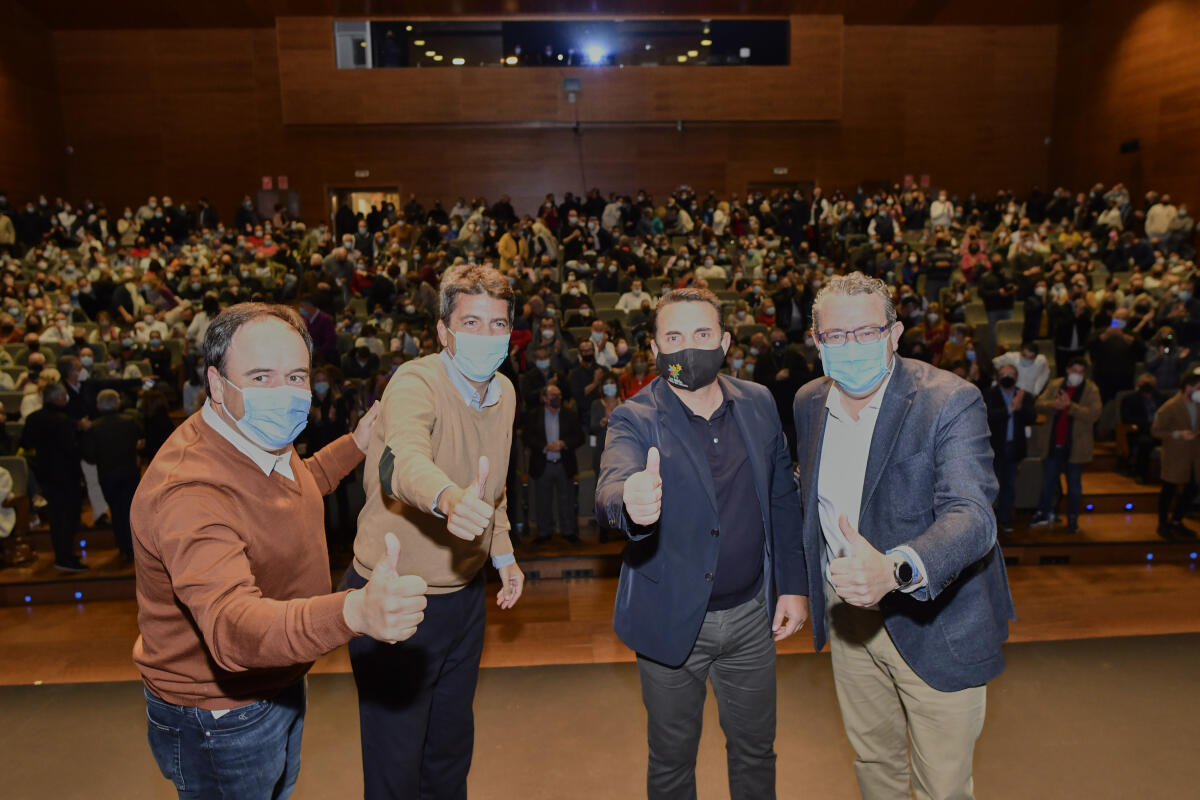 Bernabé Cano es proclamado presidente del PP de La Nucía ante 1.000 personas