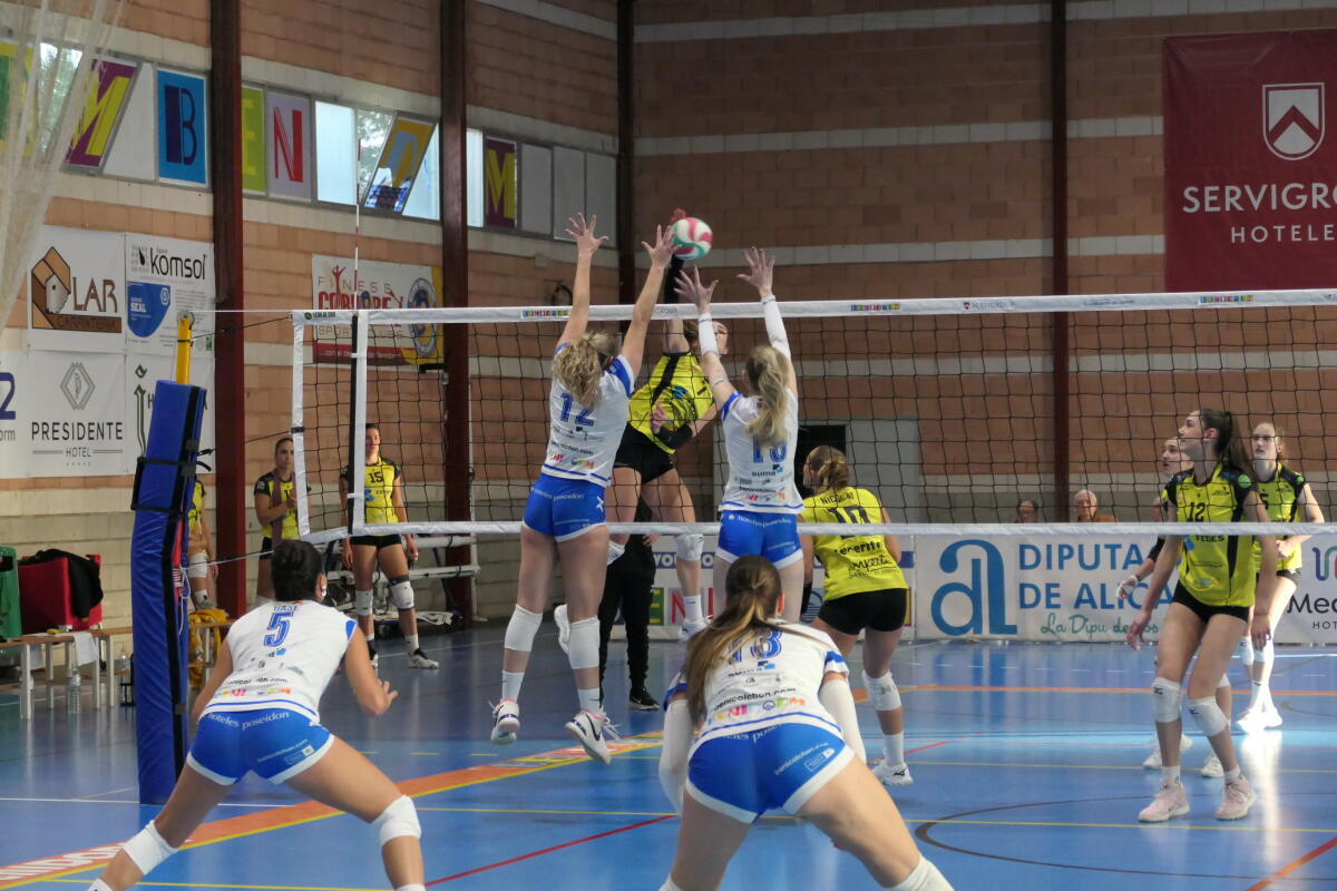 El Servigroup Playas de Benidorm compite con autoridad, pero Fedes Ascensores La Laguna castiga en los finales (1-3)