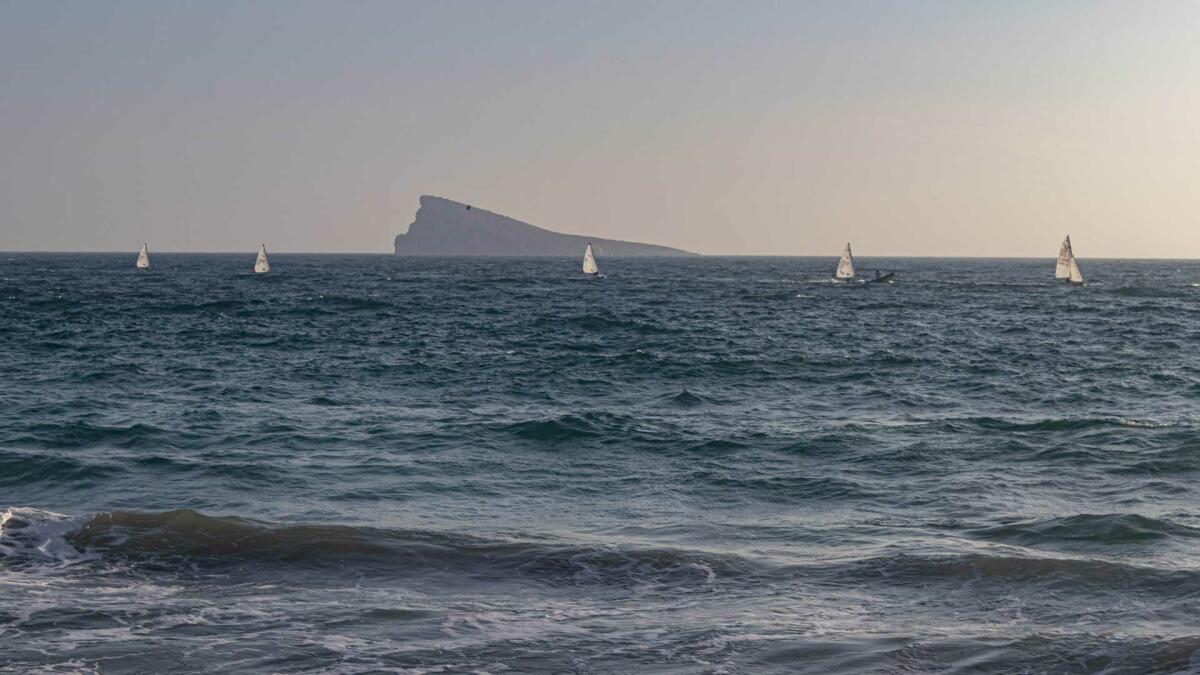 Competición de vela ligera en las Navidades Náuticas de Benidorm