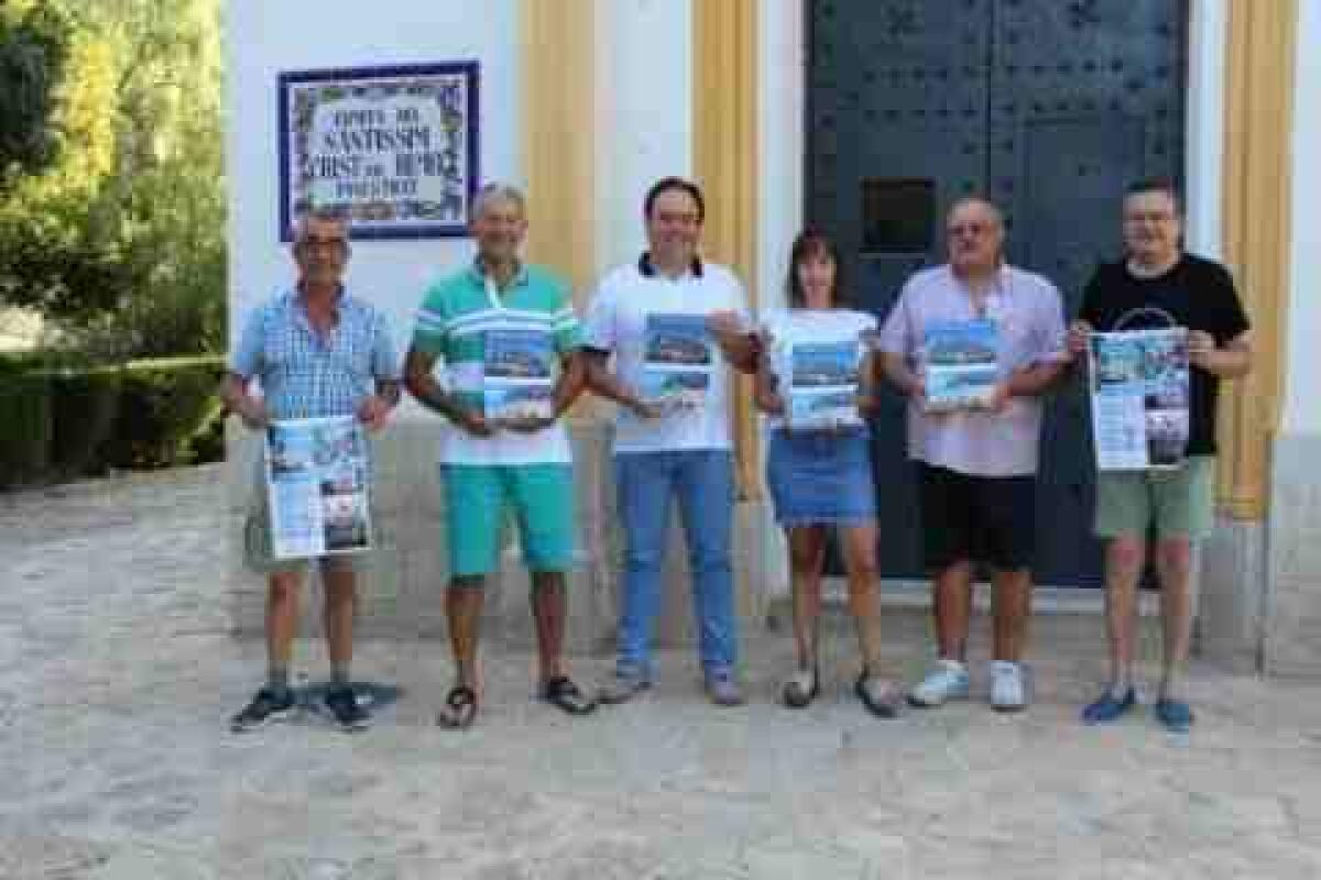 Finestrat presenta el libro de sus tradicionales fiestas patronales que tendr&aacute;n lugar del 23 al 26 de agosto de 2018