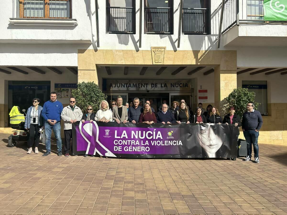 La Nucía guarda un minuto de silencio por la última víctima de Violencia Machista