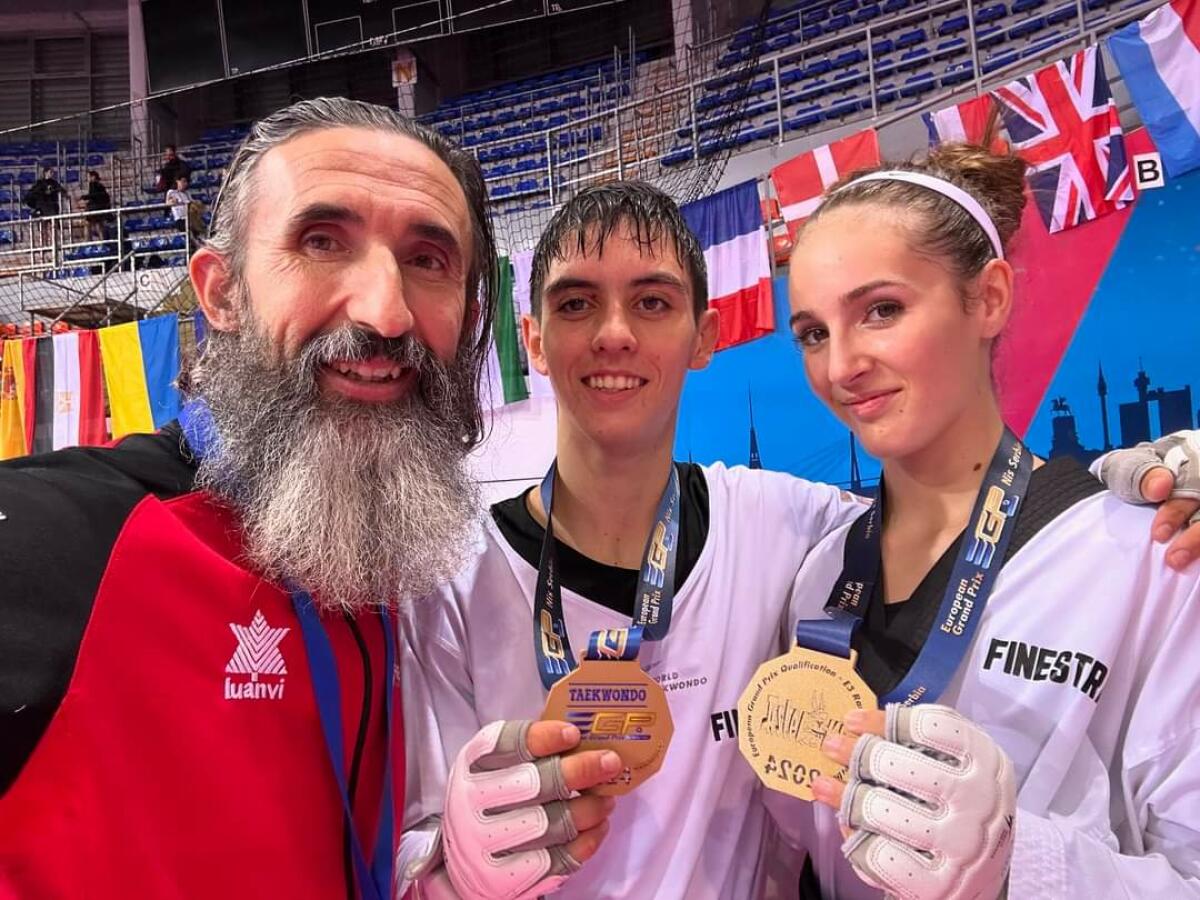 Desde Finestrat para el mundo: Jóvenes talentos del Club Taekwondo Finestrat en “El Polideportivo”.