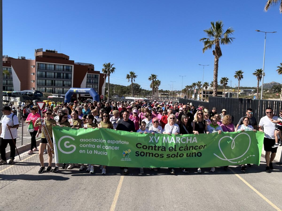 La Marcha Solidaria contra el C&aacute;ncer reuni&oacute; a m&aacute;s de 2.000 personas 