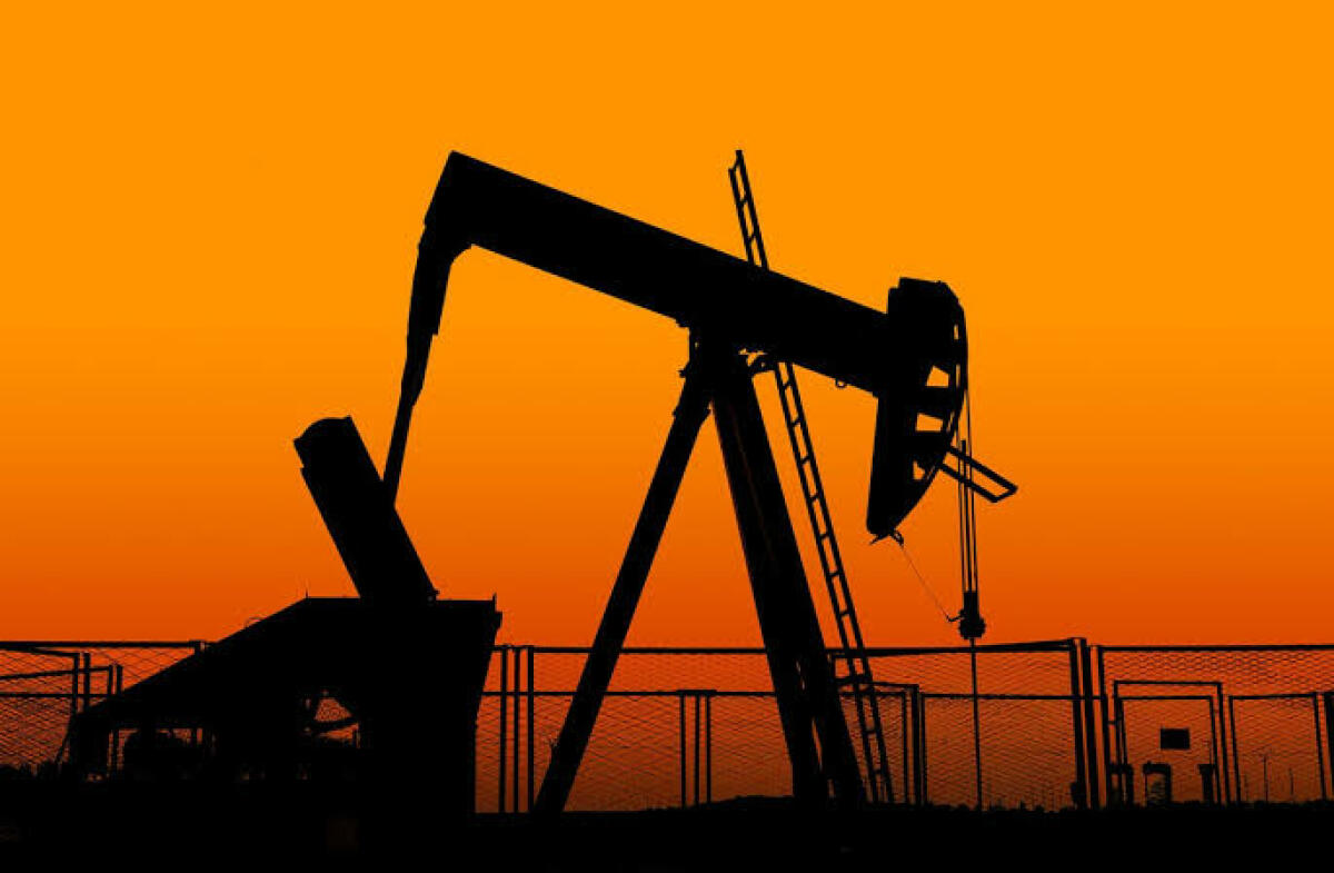 El petr&oacute;leo amenaza con rozar los 140 d&oacute;lares tras duplicar su d&eacute;ficit por el colapso en Ormuz