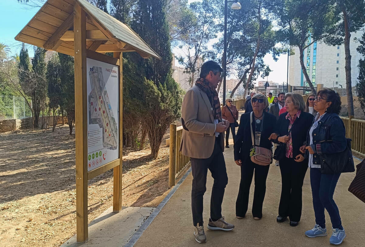 Finaliza la regeneraci&oacute;n de la zona verde de la calle Terral de La Cala de Villajoyosa