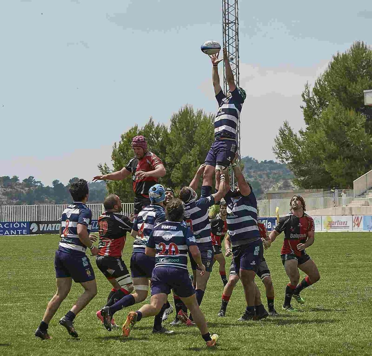 La Vila pasa a semifinales tras vencer a un duro Zarautz