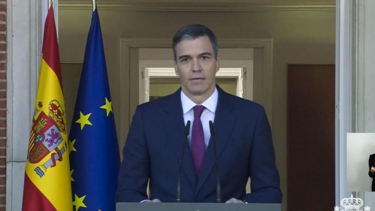 Analizamos la no dimisión de Pedro Sánchez y sus antecedentes