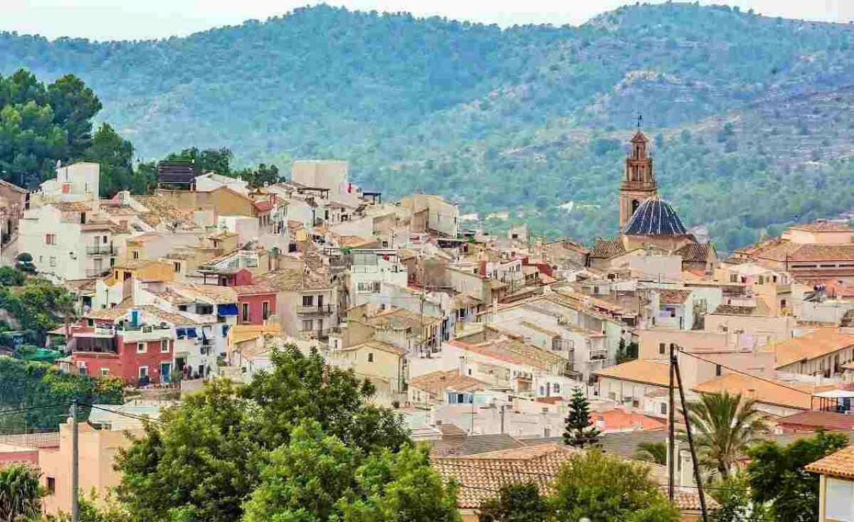 Finestrat abre plazo para solicitar las bonificaciones fiscales de ayuda en el pago del IBI
