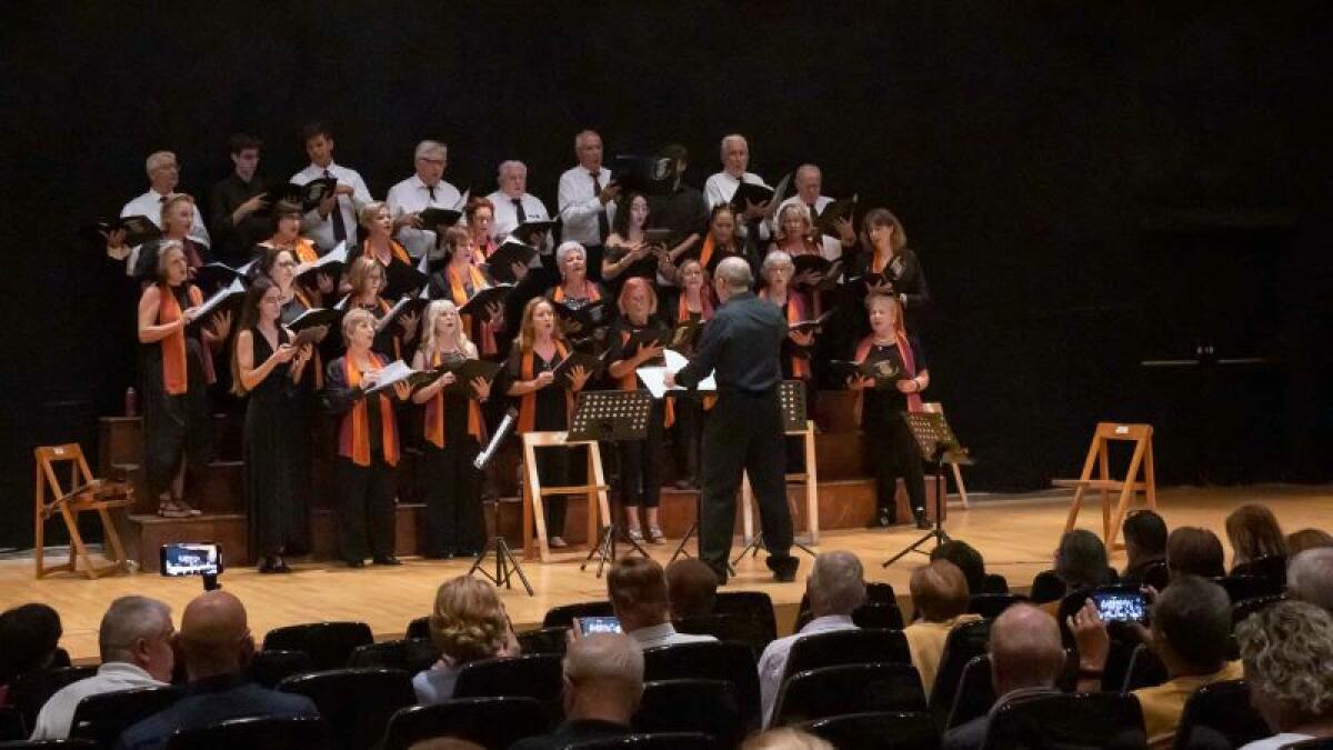 La Coral de la Unión Musical de Benidorm anuncia el otoño con la música de siempre