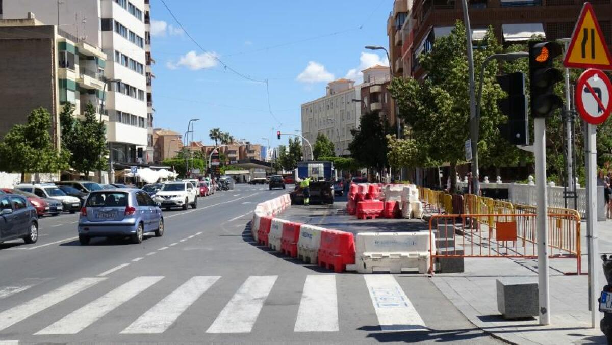 Arrancan las obras de la glorieta de la avenida País Valencià entre las calles Pizarro y Ciutat de València