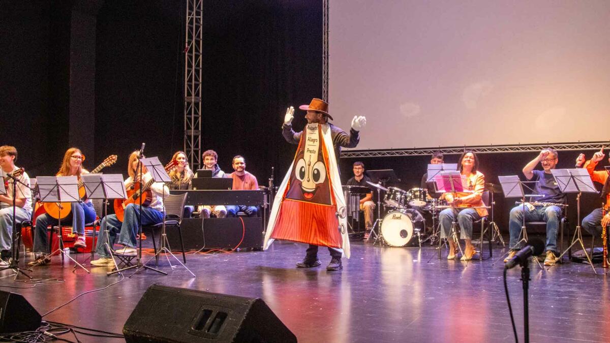 500 escolares de Benidorm descubren el &lsquo;Jos&eacute; P&eacute;rez Barcel&oacute;&rsquo; gracias a &lsquo;M&uacute;sica a l&rsquo;Escola&rsquo;