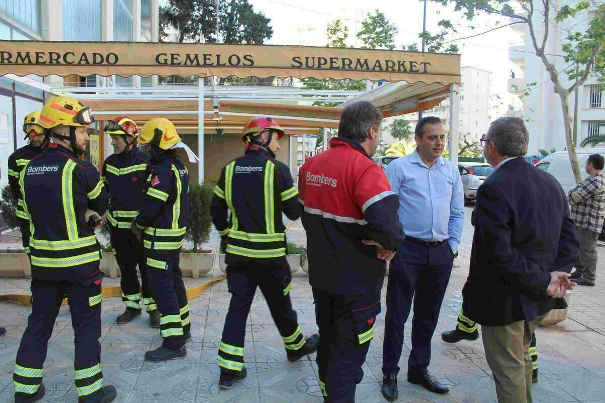 Benidrom &middot; Los bomberos inician las inspecciones de los sistemas de extinci&oacute;n de los edificios en altura para garantizar su funcionamiento
