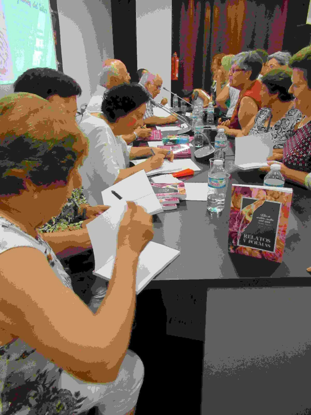 3ª Edad programa un Concurso de fotografía, una excursión abuelo-nieto y la presentación de un libro para este verano