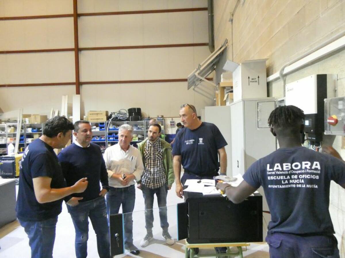 15 desempleados se forman en el Curso de Instalador Placas Solares