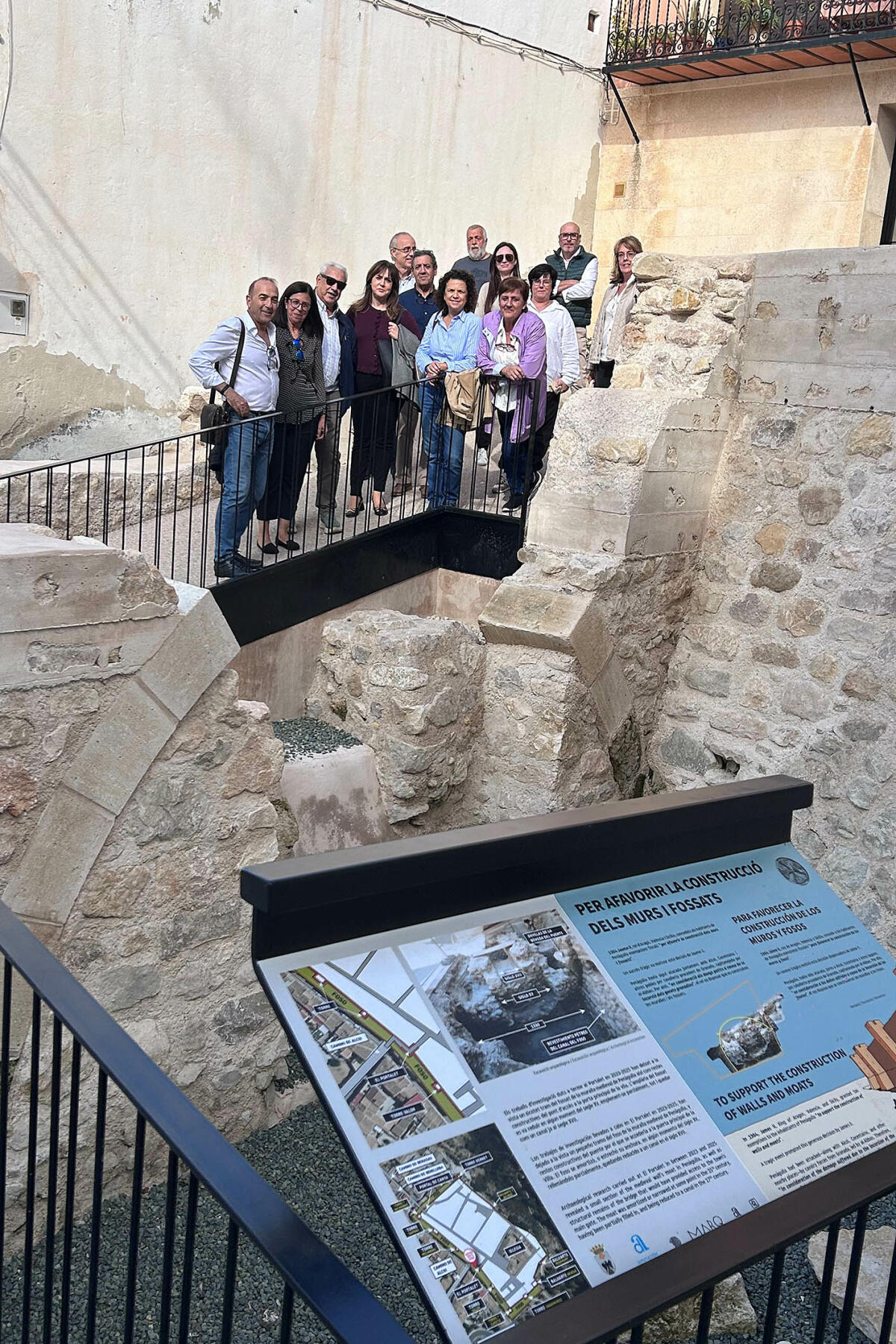 La Diputación concluye la puesta en valor de la Plaça de El Portalet de Penàguila con una inversión de 130.000 euros