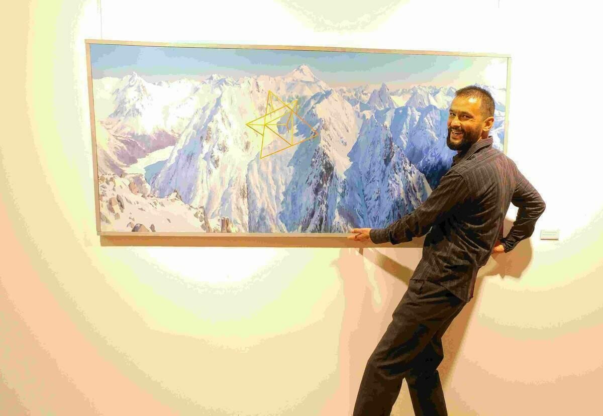 La Nuc&iacute;a &middot; La exposici&oacute;n de pintura &ldquo;Axis Mundi&rdquo; de Jos&eacute; A. Hinojos  en l&rsquo;Auditori