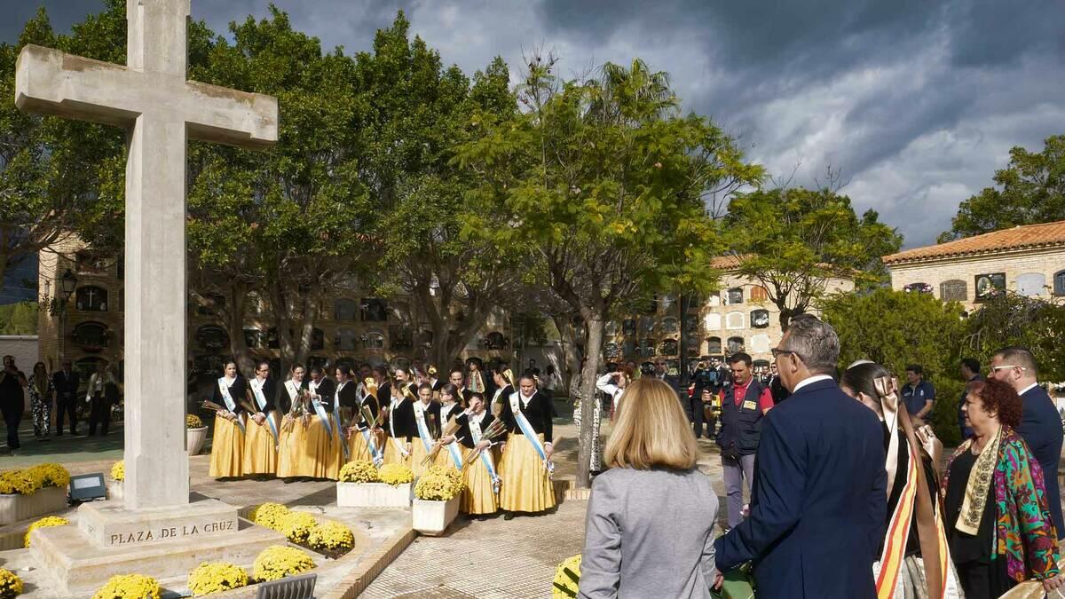 Benidorm rinde homenaje a los vecinos fallecidos en el último año