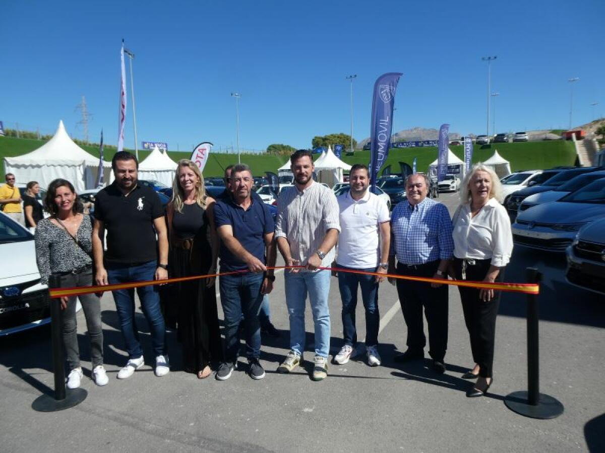 La VII Exponucía arranca con Feria Automóvil, Food Trucks y Zona Infantil 