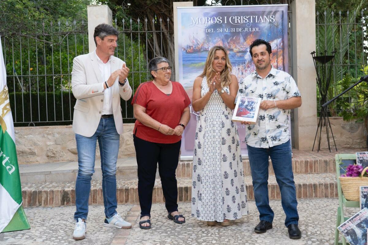 La Asociación Santa Marta presenta la revista oficial de las fiestas de Moros y Cristianos 2025