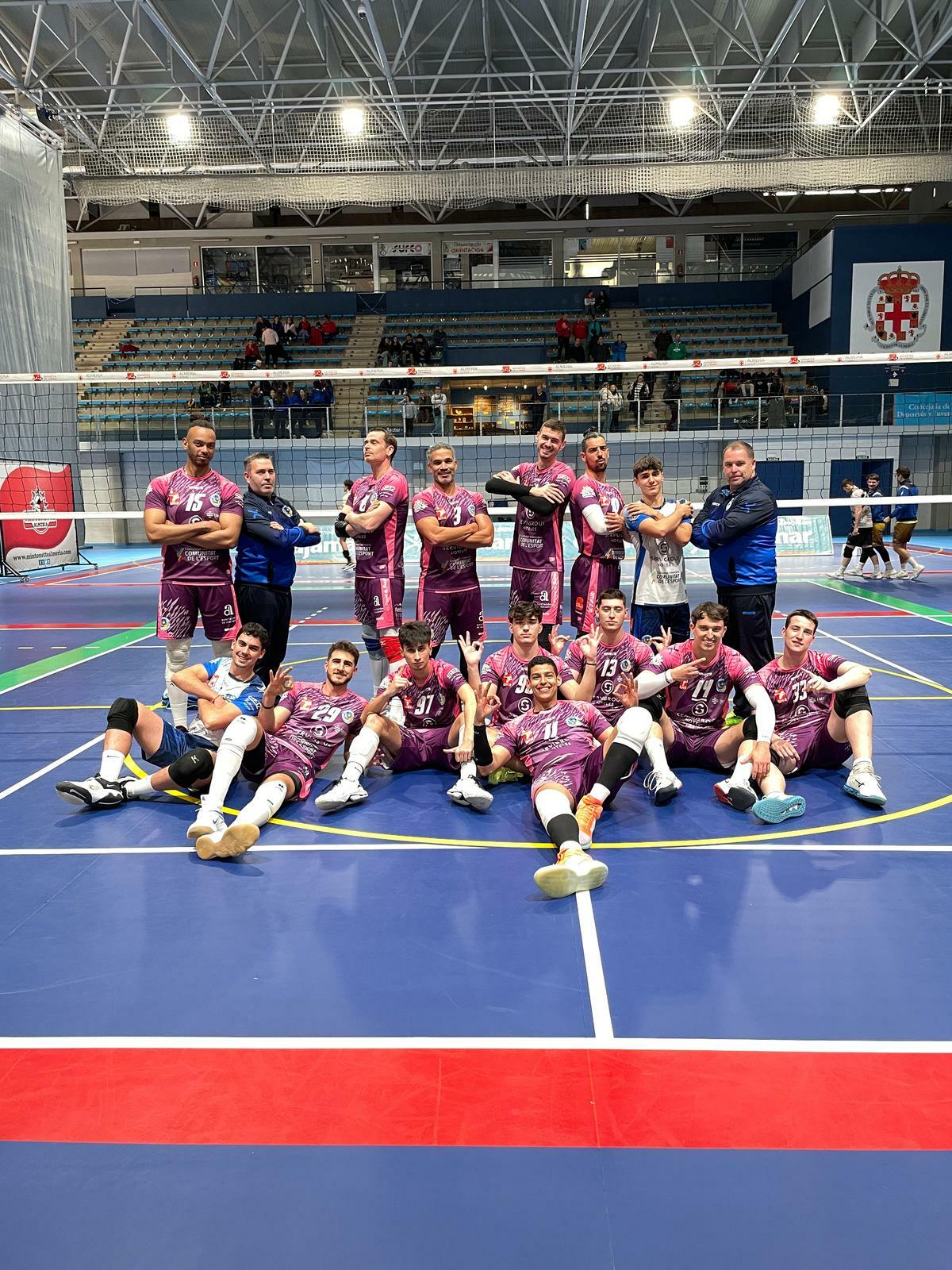 El Servigroup Playas de Benidorm hace historia y certifica su clasificación para la fase de ascenso tras vencer al Michelín Mintonette Almería (0-3)