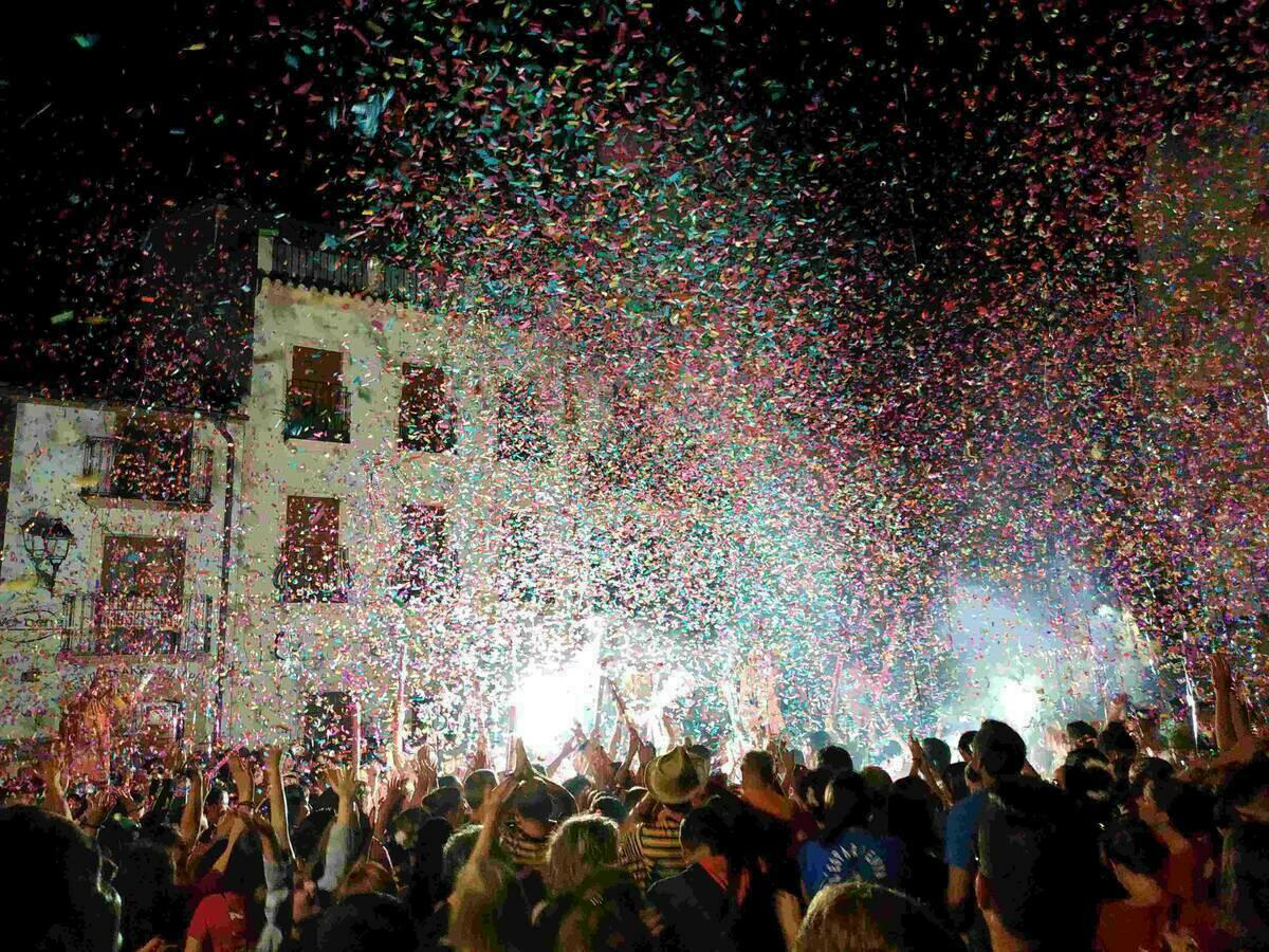 La Comissi&oacute; la Traca asume la mayoral&iacute;a en el cierre de #LaNuciaEnFestes