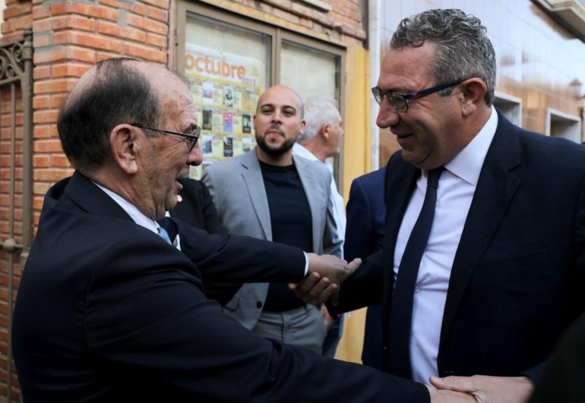 Toni Pérez celebra la firma del convenio del trasvase Júcar-Vinalopó 